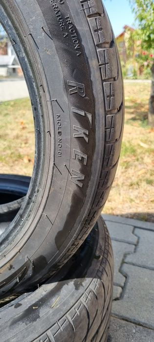 Cauciucuri vară 245 45 18 Riken