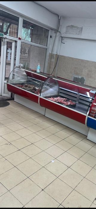 Витринный Холодильник