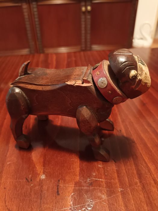Casetă Bulldog vintage