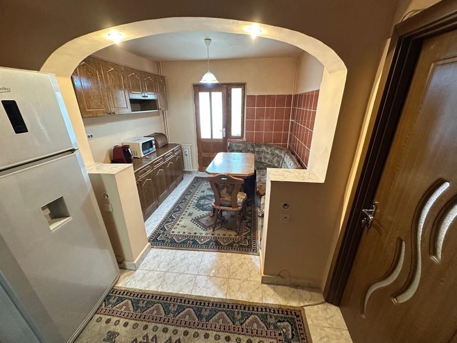 Inchiriez apartament Brazda