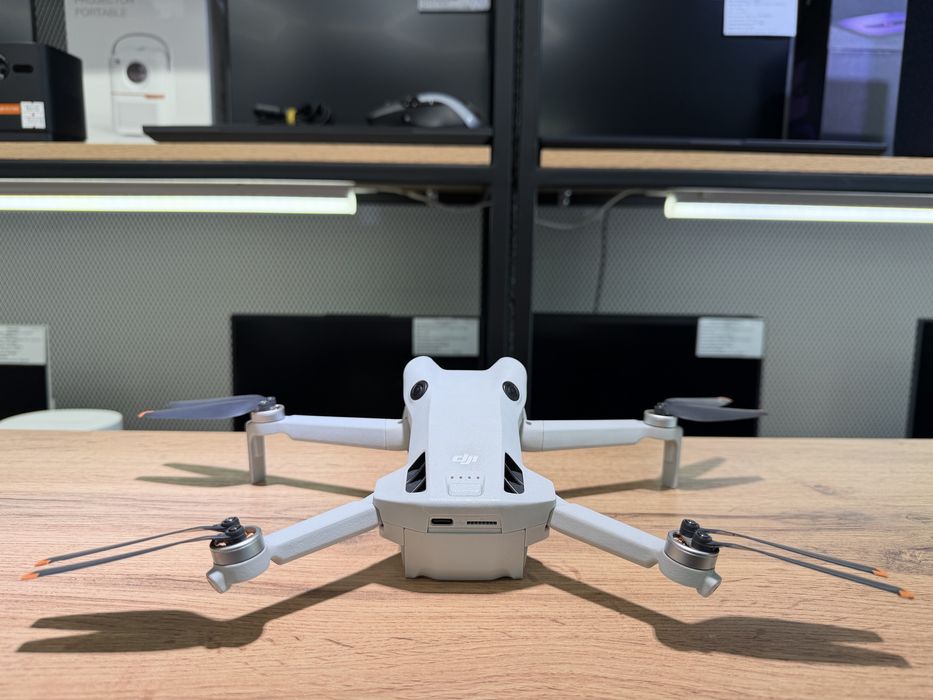 Дрон DJI Mini 4 Pro, сумка, пульт с экраном, 1 батарея, 1711/А10