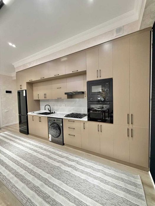 Шота Руставели, ЖК Via Port Piramit