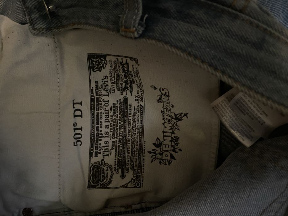 Scrie pe whatsapp | blugi Levis 501 x Denim Tears (model foarte rar)
