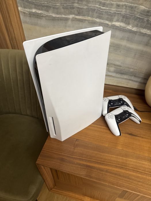 PlayStation 5 белый