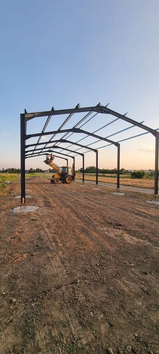 Vând structură metalică 10×20×4h