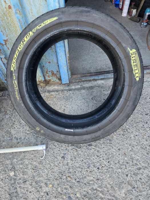 Anvelope Vară 255.40.19 Pirelli Runflet An 2022