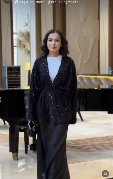 Кардиган с пайетками