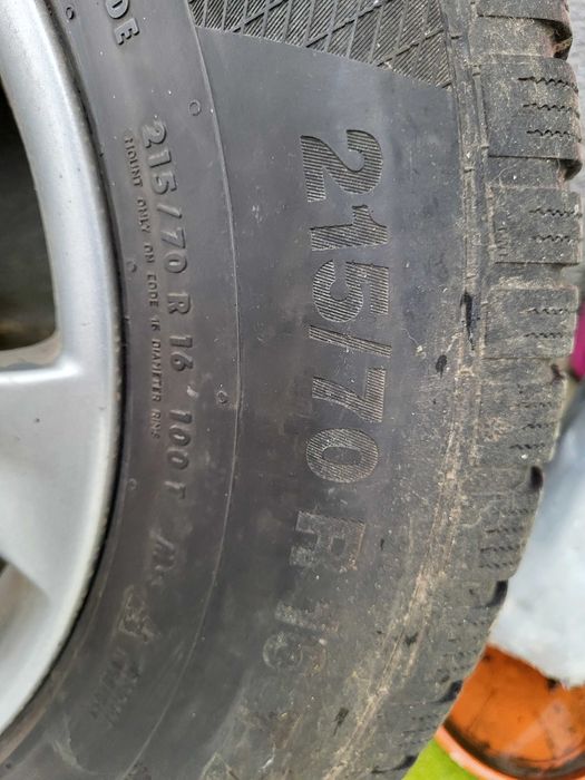 Vand roții Toyota  215 R 16 114.3