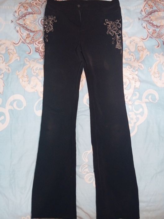 Qizlar uchun bolalar kiyimlari