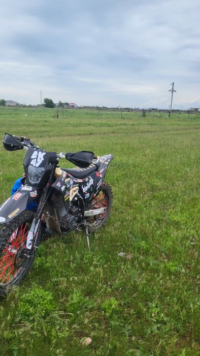 Продам эндуро зуммав с6