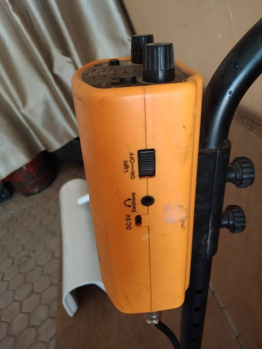 Металлоискатель.            .