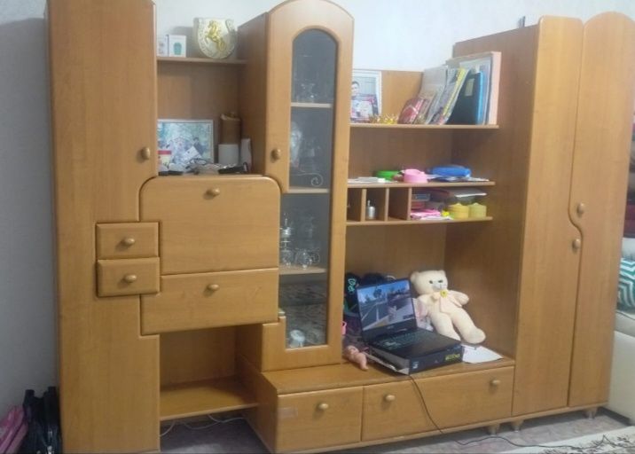 Продам Шкаф стенка