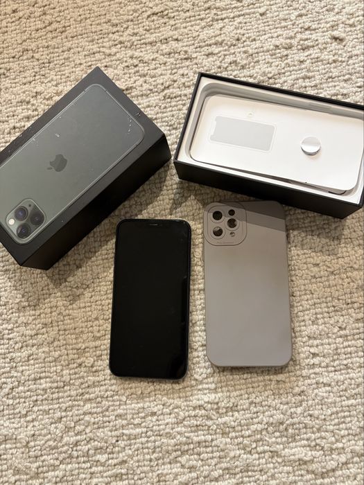 Iphone 11 Pro, verde inchis, in stare foarte buna