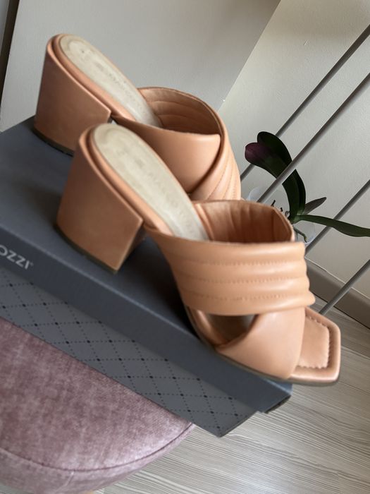 sandale din piele