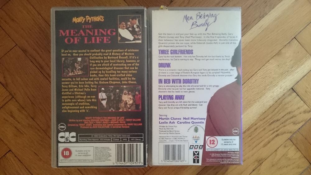 Колекция работещи видеокасети VHS и СD