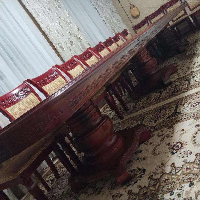 Продам стол с стульями