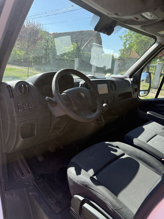 Ranault Master Mixt 2018