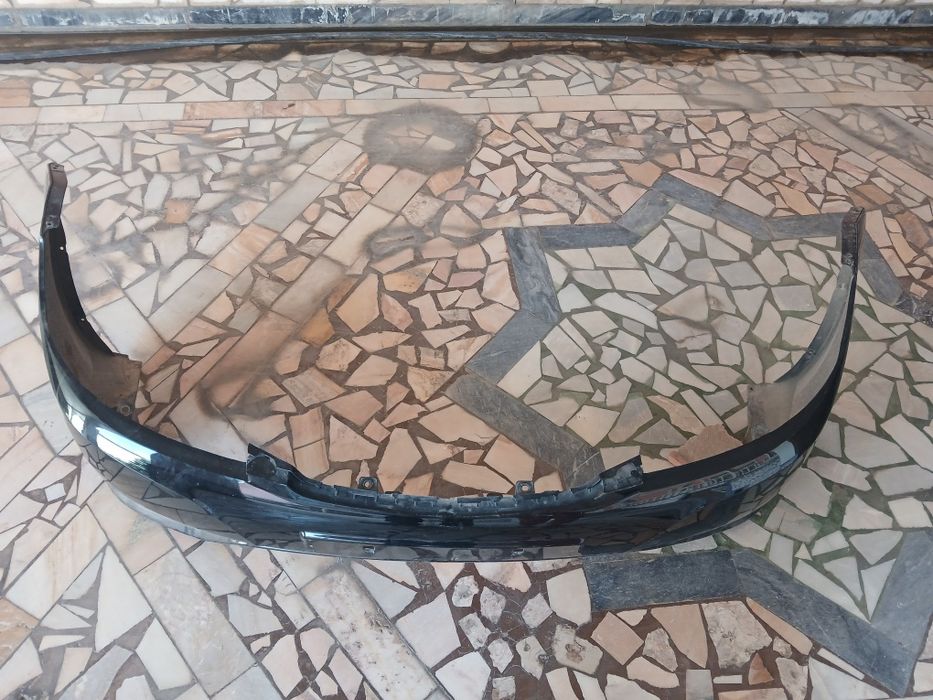 Lacetti oldi vamperi sotiladi yahshi holatta