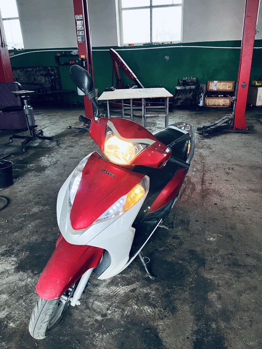 Скутер 125 кубов