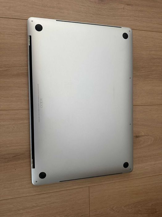 Vand MacBook Pro 2019 16 inch