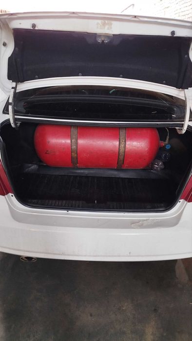 Продается LACETTI 1.8