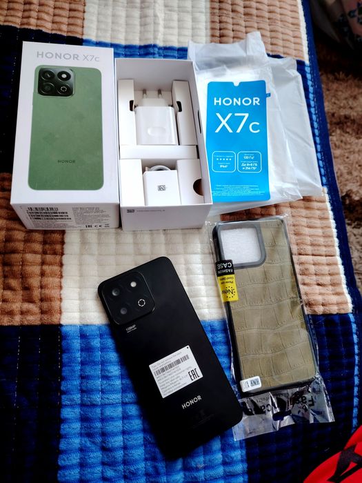 Продам Хонор 256гб в идеальном состоянии
