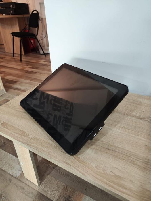 Моноблок сенсорный для кассовой зоны. Новый.