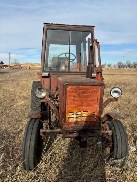 Продам трактор колесный Т-25