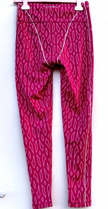 Adidas Ivy Park оригинален дамски клин нов  М размер