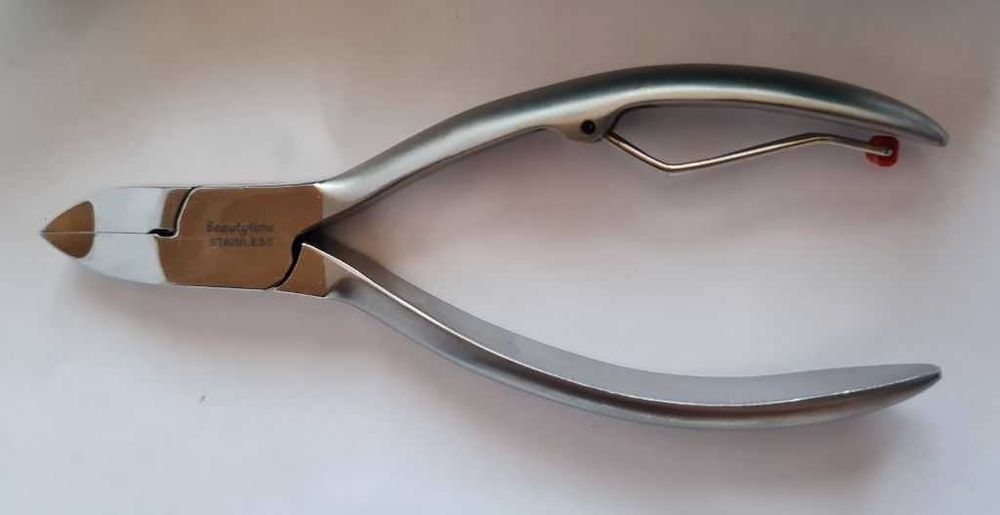 2 pile electrice pentru talpă și călcâie + accesorii pedichiură