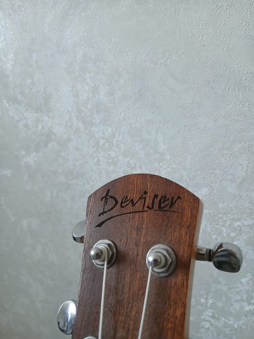 Продам Укулеле Deviser