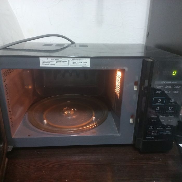 Продам не рабочую микроволновку