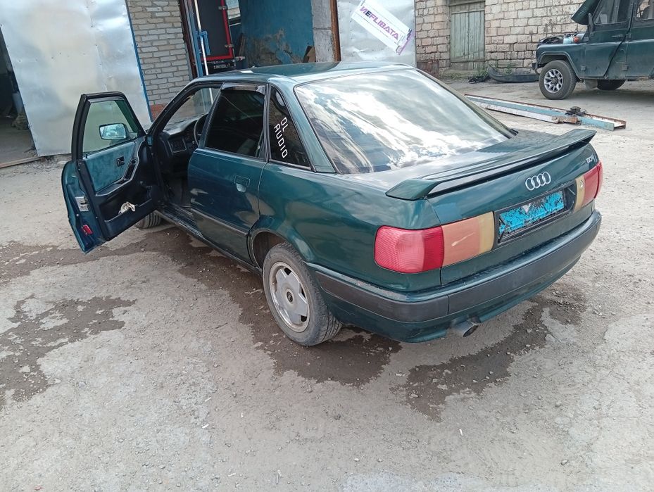 Продам Ауди 80 б4