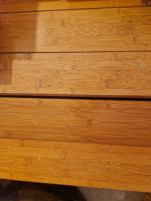Масивен бамбуков паркет 52кв.м.,120 × 10 ×1.7 см.-40лв/кв.м.