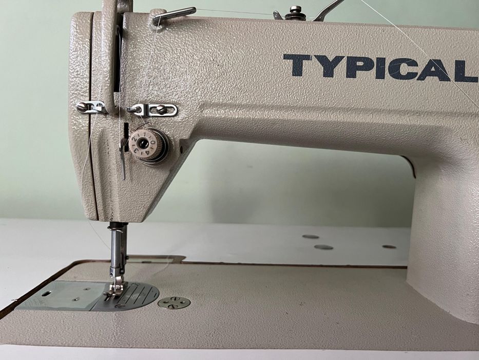 Швейная машина typical