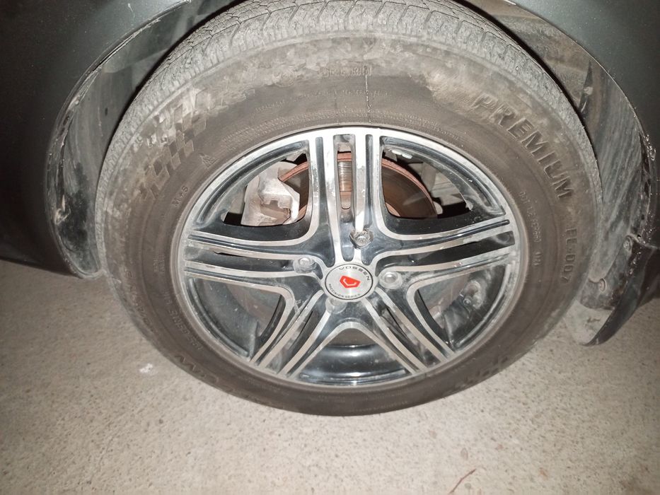 Lasetti va Gentraga besh yulduzli vossin 15R