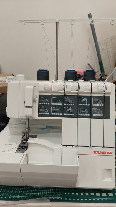 Продам коверлок рабочий Family ML 950 pro