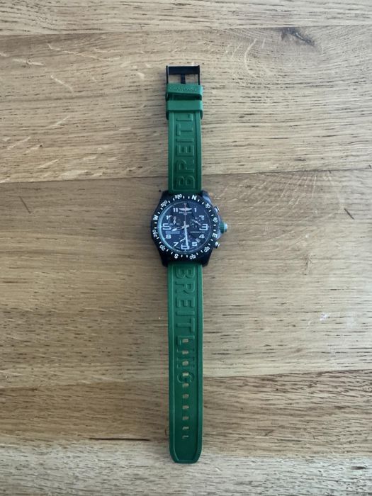 Часовник Breitling Endurance Pro Chronograph 44