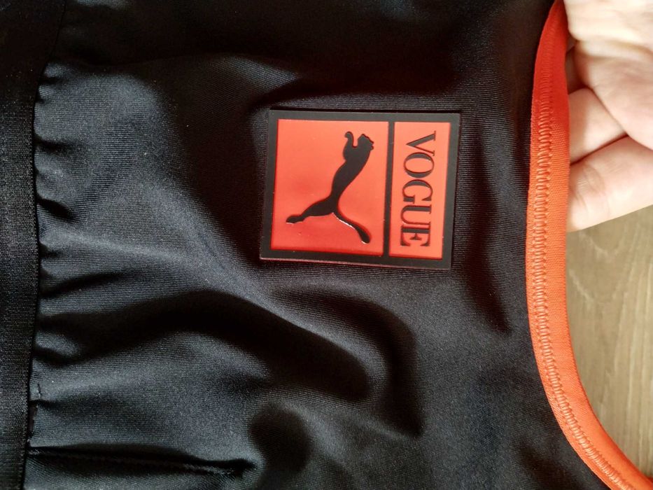 PUMA Спортен сутиен в Черно