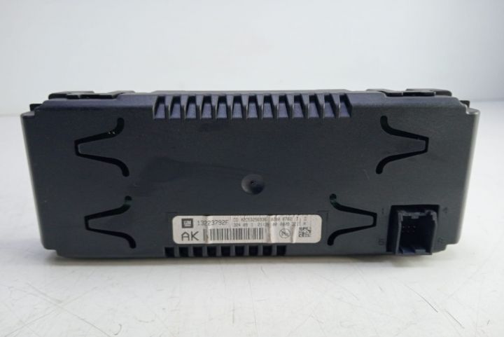 Display bord 13223792f Opel Insignia A