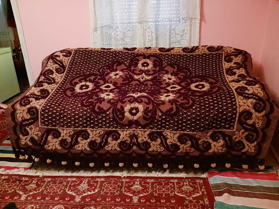 Cuvertură din lână (lipideu)