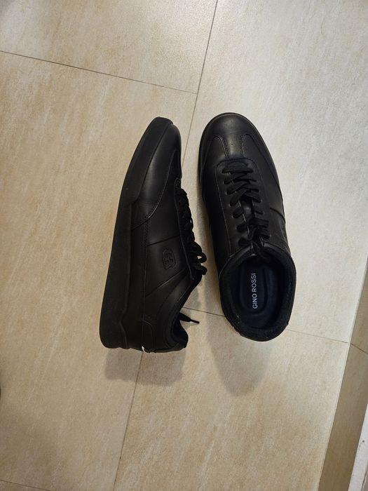 Обувки GINO ROSSI № 43