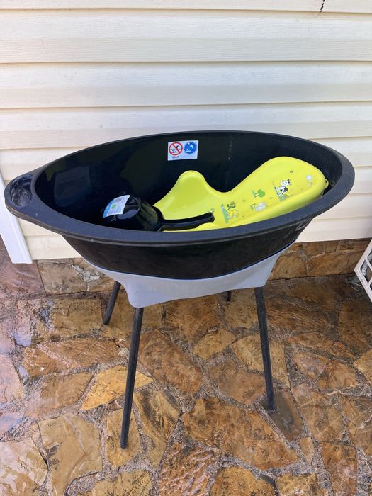 Вана със стойка и подложка