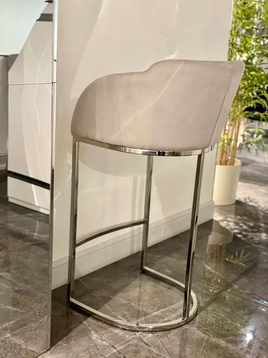 Стулья барные новые