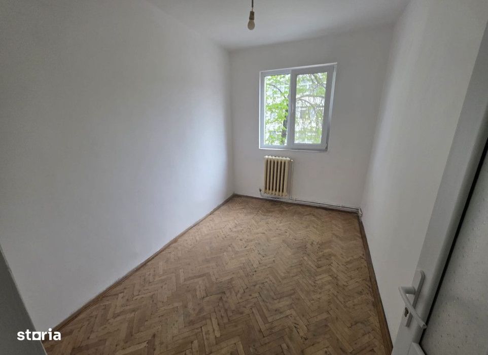 Apartament  3 camere Alexandru cel Bun , 50 metri, etaj 2 Cod:163276