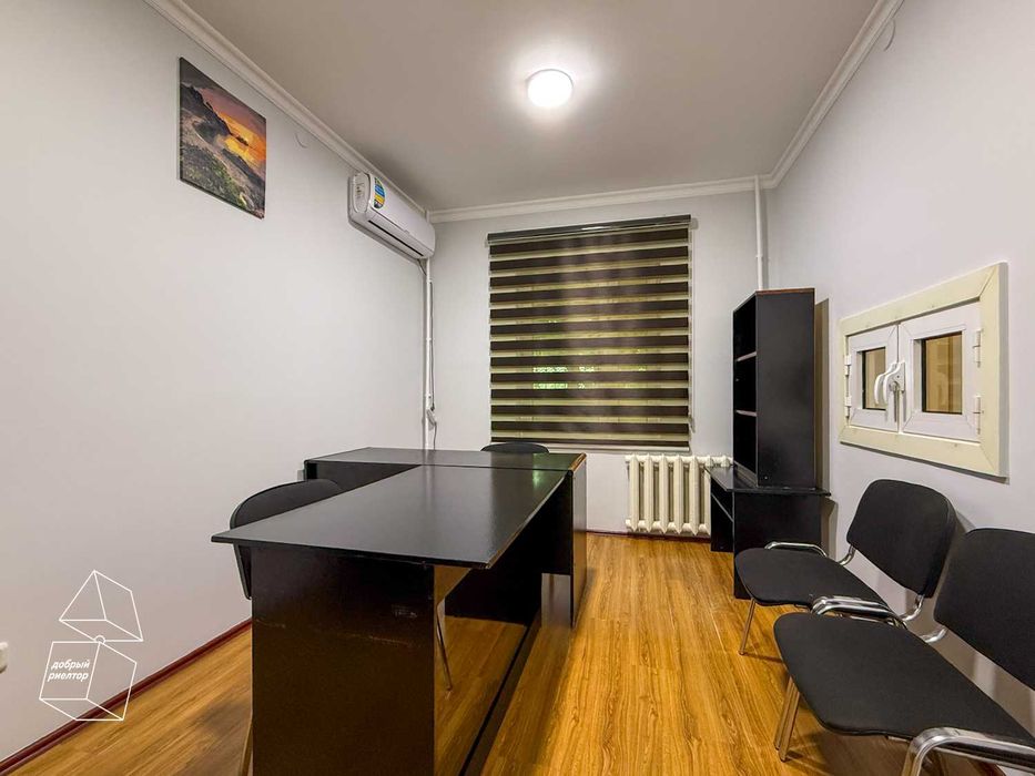 (Добрый) Нукусская, Центральная авиакасса 154 м², 1 этаж, Парковка