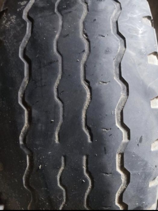 Продам шины от внедорожника