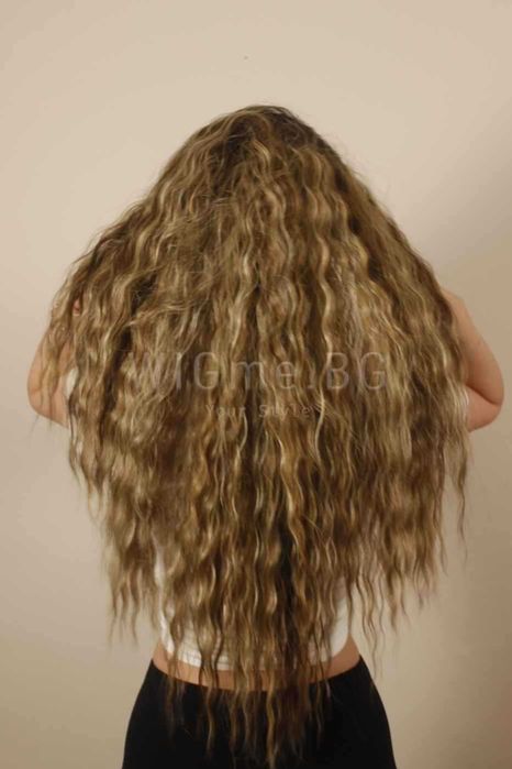 Дълга къдрава тъмноруса лейс фронт перука Рената