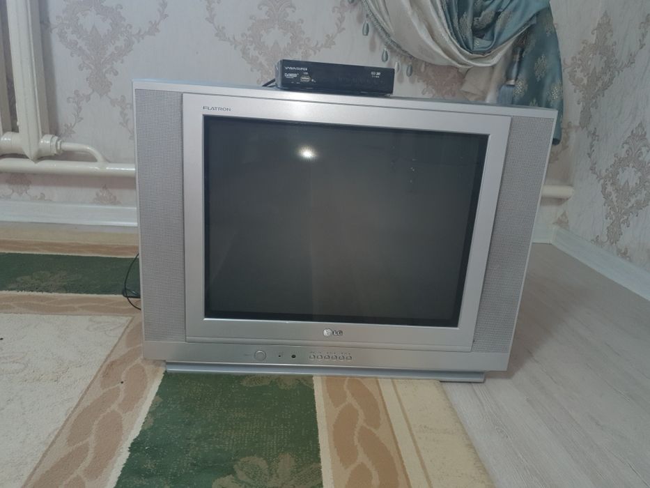 Телевизор LG. Flatron