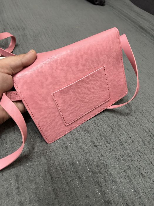 Продам женскую сумочку